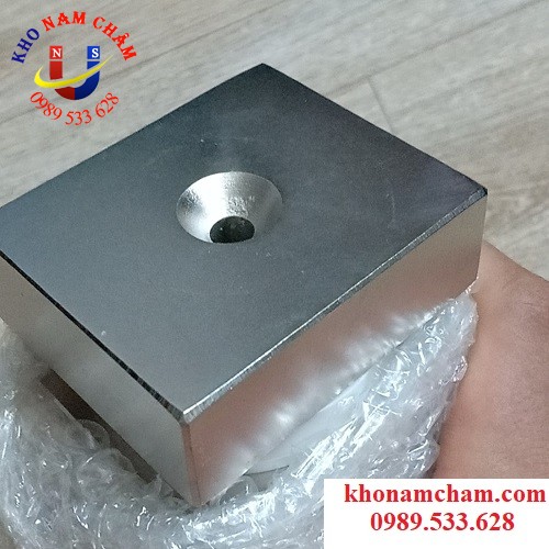 Nam châm siêu cường kích thước 70x60x20mm có lỗ vát