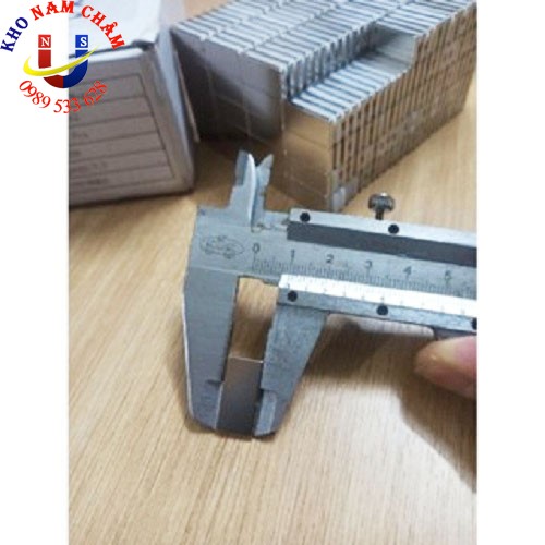 Nam châm N42 kích thước 20x10x2mm