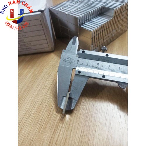 Nam châm N42 kích thước 20x10x2mm