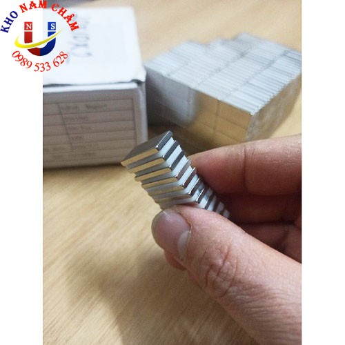 Nam châm N42 kích thước 20x10x2mm