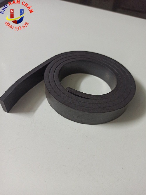 Nam châm dẻo W20x5x1000mm hút mạnh