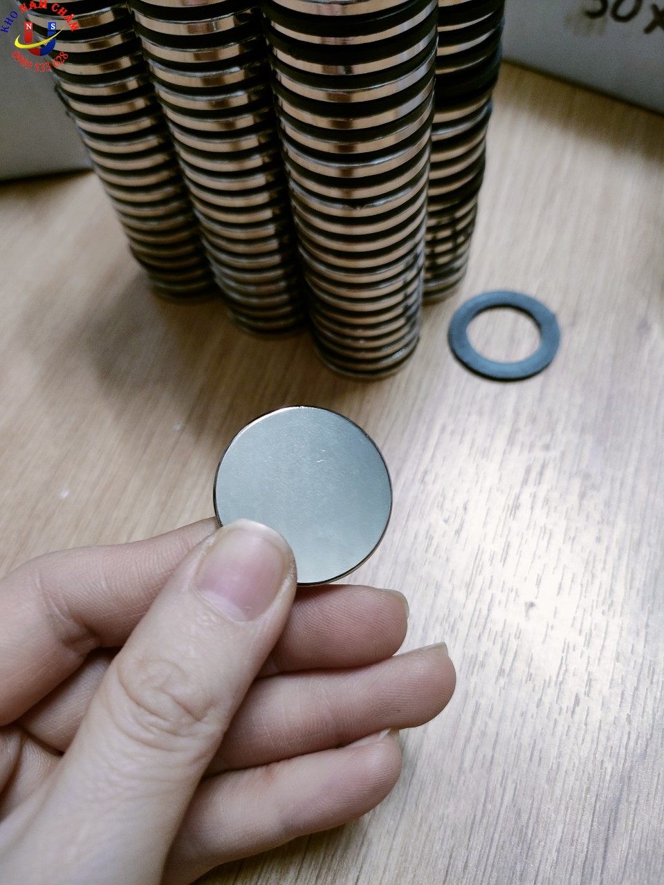 Nam châm viên D30x3mm