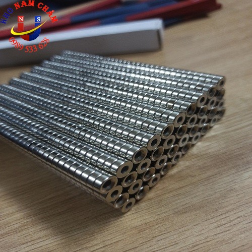 Nam châm viên D8x3 lỗ vát 3mm
