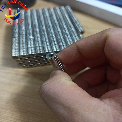 Nam châm viên D8x3 lỗ vát 3mm