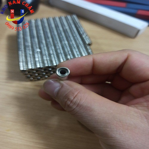 Nam châm viên D8x3 lỗ vát 3mm