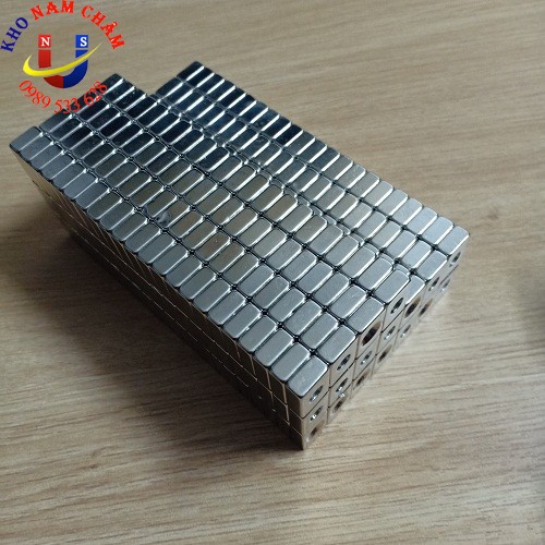 Nam châm viên 15x10x5 lỗ vát 4mm
