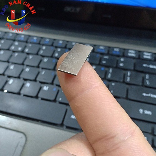 Nam châm viên 20x10x1mm N42 