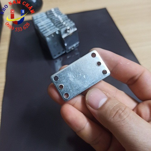 Nam châm dán hoa xe cưới loại nhỏ