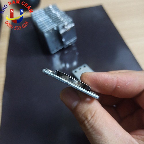 Nam châm dán hoa xe cưới loại nhỏ
