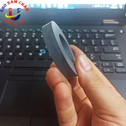 Nam châm loa D60x10 lỗ 32mm