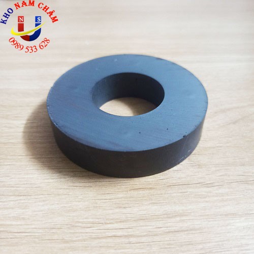Nam châm loa D70x15 lỗ 32mm