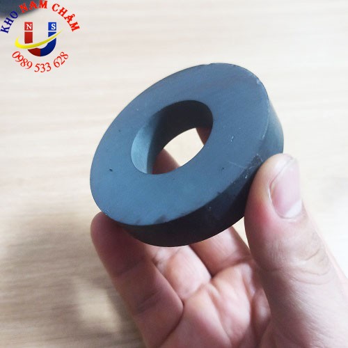 Nam châm loa D70x15 lỗ 32mm
