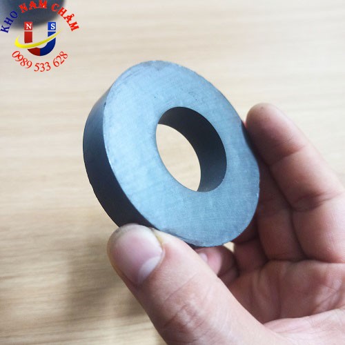 Nam châm loa D70x15 lỗ 32mm