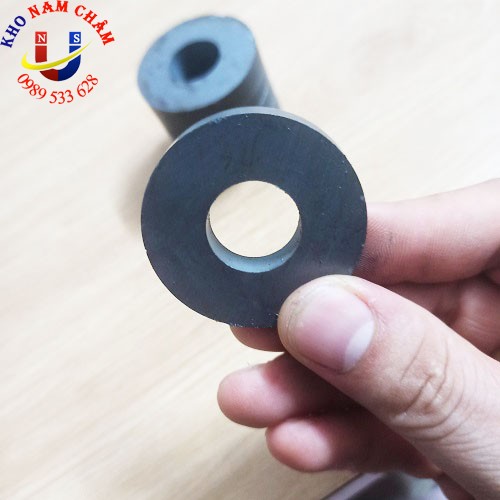 Nam châm loa 45x8 lỗ 19mm