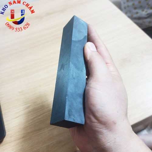 Nam châm đen 150x30x20mm